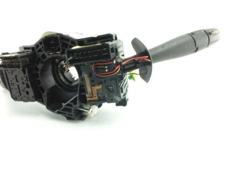 PRZEŁĄCZNIK ZESPOLONY RENAULT VEL SATIS (2002-2009) 2.2 DCI 8200012244