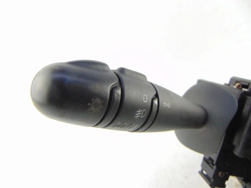 PRZEŁĄCZNIK ZESPOLONY RENAULT LAGUNA II LIFT (2005-2007) 2.0 DCI 8200004642