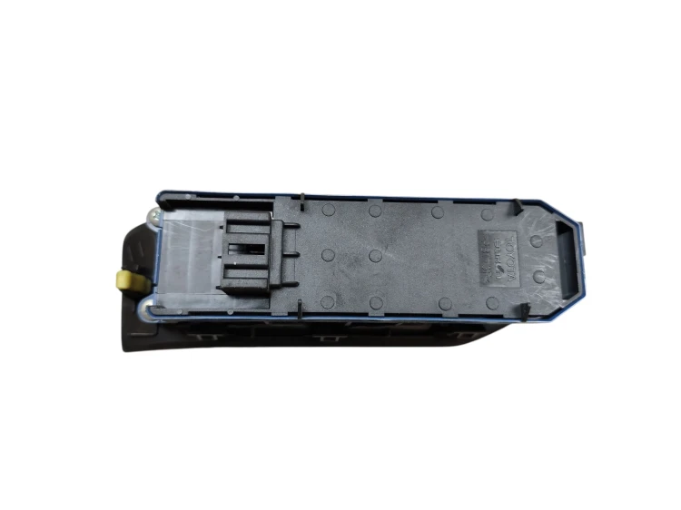 PANEL STEROWANIA SZYB TOYOTA VERSO (2009-2013) 2.0 D4D 126KM 84040-05020
