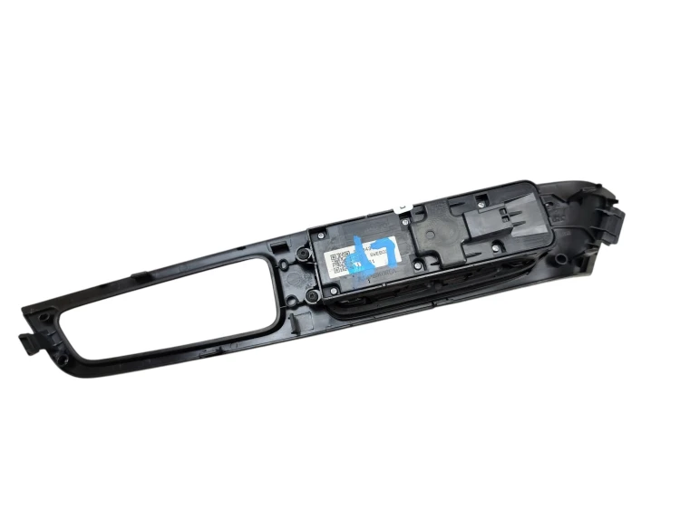 PANEL STEROWANIA SZYB VOLVO XC60 I (2008-2013) 2.4 D5 215KM 31334346