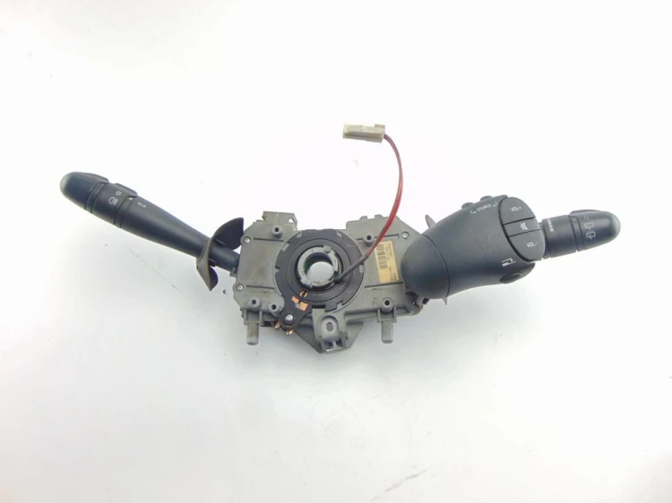 PRZEŁĄCZNIK ZESPOLONY RENAULT SCENIC I LIFT (1999-2003) 1.9 DCI 7700437251