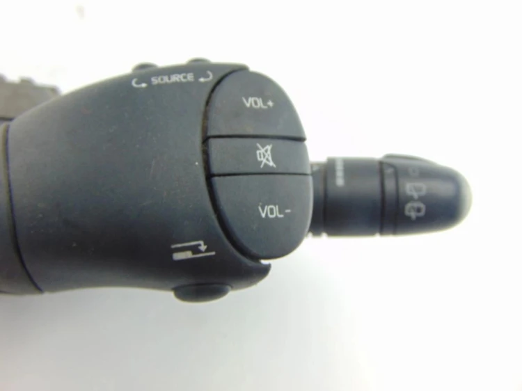 PRZEŁĄCZNIK ZESPOLONY RENAULT SCENIC I LIFT (1999-2003) 1.9 DCI 7700437251