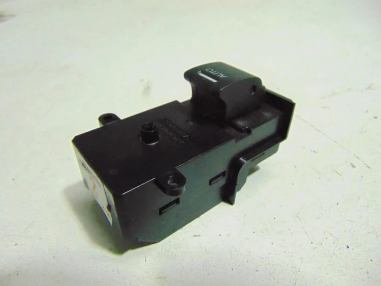PANEL STEROWANIA SZYB HONDA CR-Z LIFT (2012-2014) 1.5 HYBRID (121KM) 83590