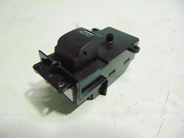 PANEL STEROWANIA SZYB HONDA CR-Z LIFT (2012-2014) 1.5 HYBRID (121KM) 83590