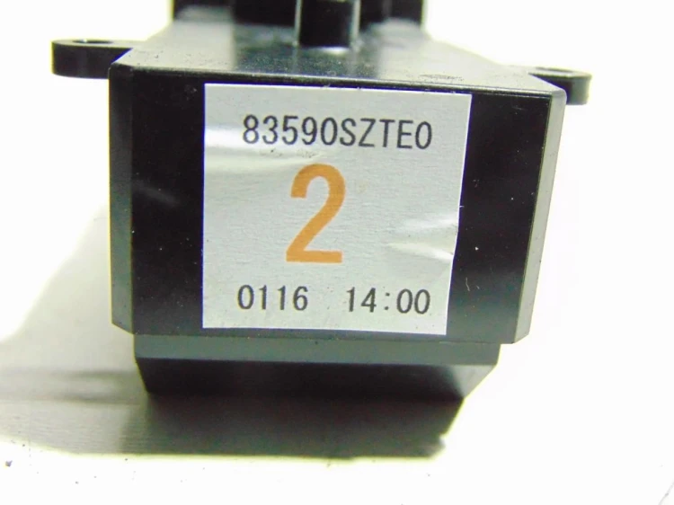 PANEL STEROWANIA SZYB HONDA CR-Z LIFT (2012-2014) 1.5 HYBRID (121KM) 83590