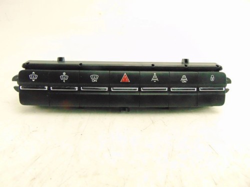 PANEL ŚRODKOWY PEUGEOT 5008 96638426XT