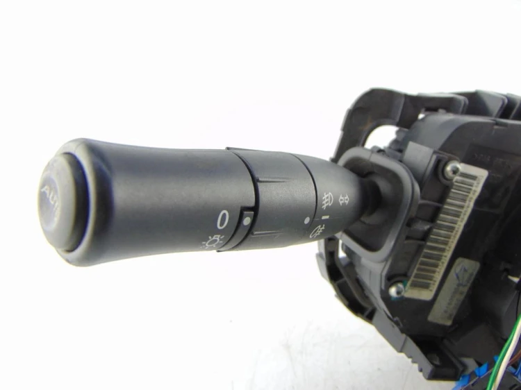 PRZEŁĄCZNIK ZESPOLONY RENAULT MEGANE II LIFT (2005-2008) 8200216450