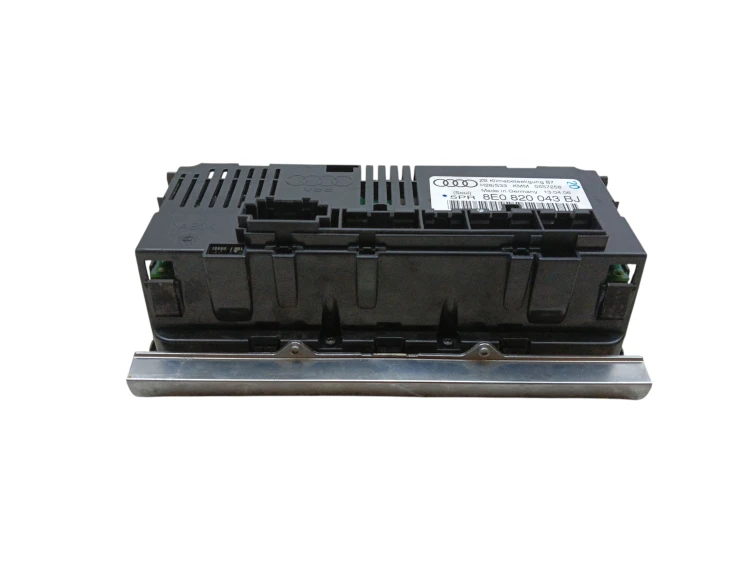 PANEL KLIMATYZACJI AUDI A4 B7 (2004-2008) 2.0 TDI 140KM