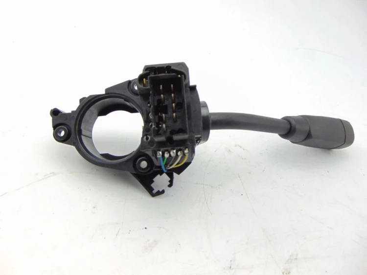 PRZEŁĄCZNIK WYCIERACZEK MERCEDES VANEO W414 1.7 CDI 1685450110