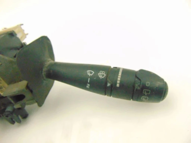 PRZEŁĄCZNIK ZESPOLONY RENAULT SCENIC I LIFT (1999-2003) 7700428202