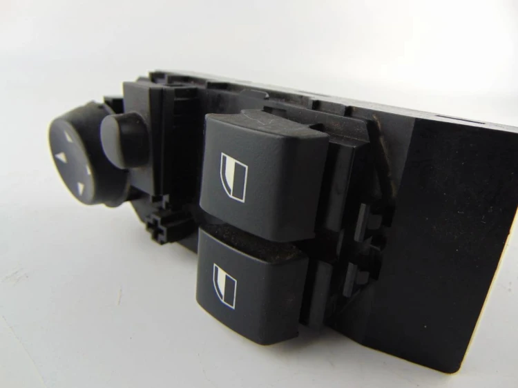 PANEL STEROWANIA SZYB BMW Z4 (E85)(2002-2009) 2.0i N46 150KM 6955049