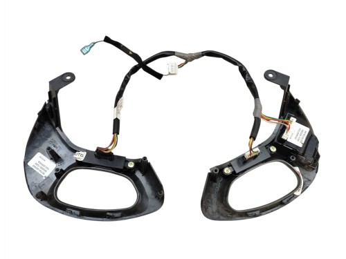 PRZYCISKI MULTIFUNKCJI KIEROWNICY HYUNDAI IX35 96700-2S500 96700-2S300