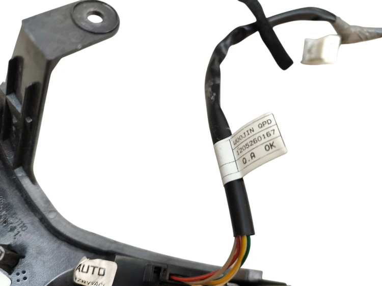 PRZYCISKI MULTIFUNKCJI KIEROWNICY HYUNDAI IX35 96700-2S500 96700-2S300