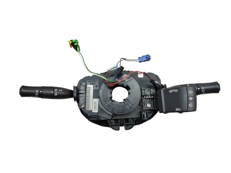 PRZEŁĄCZNIK ZESPOLONY RENAULT MEGANE II (2002-2005) 1.6 16V 112KM 820021646