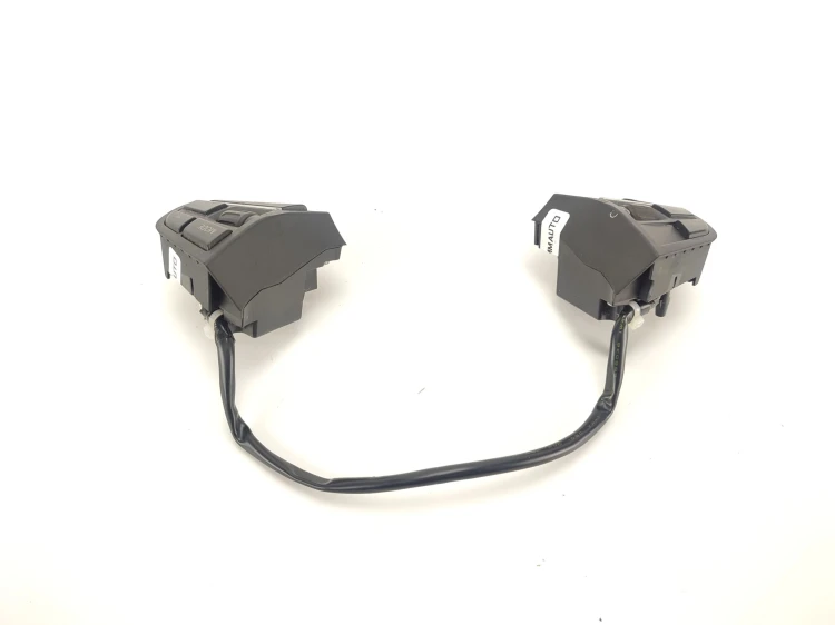PRZYCISKI MULTIFUNKCJI KIEROWNICY BMW F07 GRAN TURISMO (2009-2013) 3.0 D 24