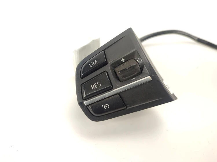 PRZYCISKI MULTIFUNKCJI KIEROWNICY BMW F07 GRAN TURISMO (2009-2013) 3.0 D 24