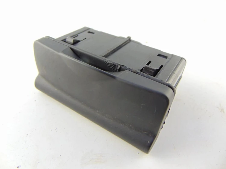 GNIAZDO USB AUX RENAULT SCENIC III (2009-2013) 280230006R
