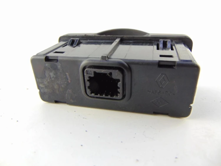 GNIAZDO USB AUX RENAULT SCENIC III (2009-2013) 280230006R