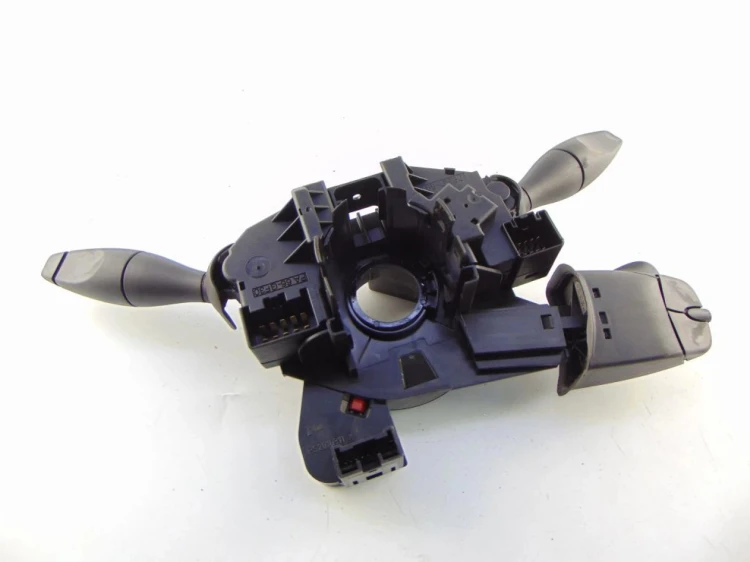 PRZEŁĄCZNIK ZESPOLONY FORD FOCUS MK1 1.8 TDCI 98AG 13335 AG
