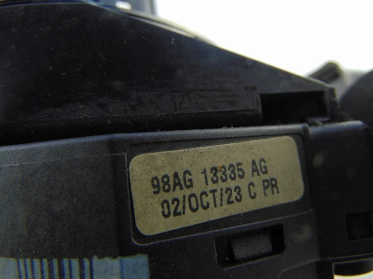 PRZEŁĄCZNIK ZESPOLONY FORD FOCUS MK1 1.8 TDCI 98AG 13335 AG