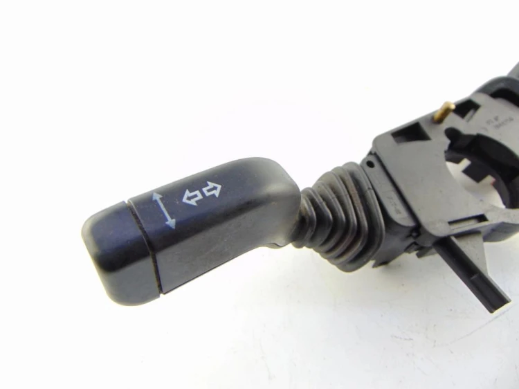 PRZEŁĄCZNIK ZESPOLONY OPEL ASTRA II 1.7 DTI 7844256