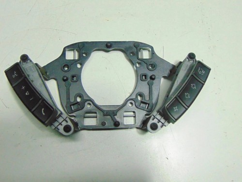 PRZYCISKI KIEROWNICY BMW E65 (2001-2005) 3.6 V8 N62B36A 272KM
