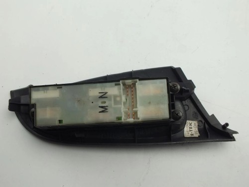 PANEL STEROWANIA SZYB NISSAN ALMERA N16(2000-2006) 1.8 16V