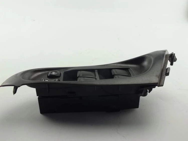 PANEL STEROWANIA SZYB NISSAN ALMERA N16(2000-2006) 1.8 16V