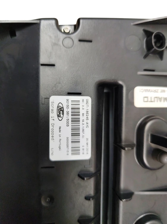PANEL RADIA NAWIGACJI NAWIEWU FORD S-MAX MK2 EDGE II GM2T-18E245-AYC