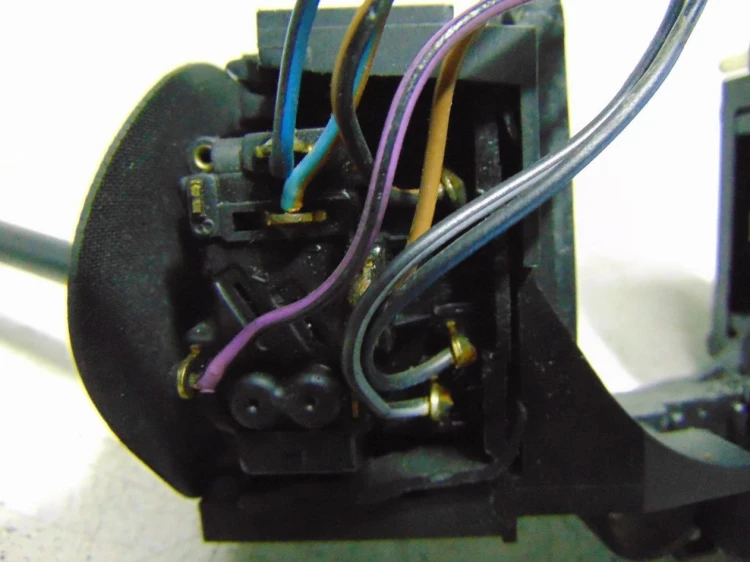 PRZEŁĄCZNIK ZESPOLONY BMW E36 1.6 M43B16 1162088