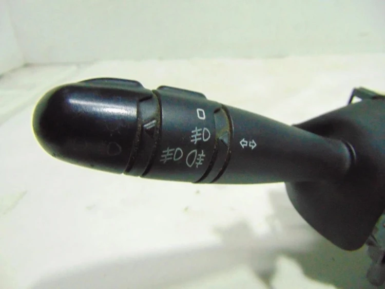 PRZEŁĄCZNIK ZESPOLONY RENAULT SCENIC I LIFT (1999-2003) 1.8 16V 7700428203
