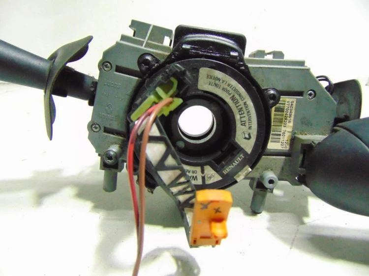 PRZEŁĄCZNIK ZESPOLONY RENAULT SCENIC I LIFT (1999-2003) 1.8 16V 7700428203