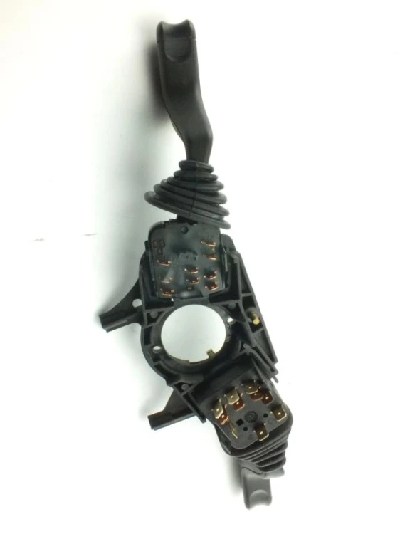 PRZEŁĄCZNIK ZESPOLONY OPEL TIGRA 1.6 16V 7844256