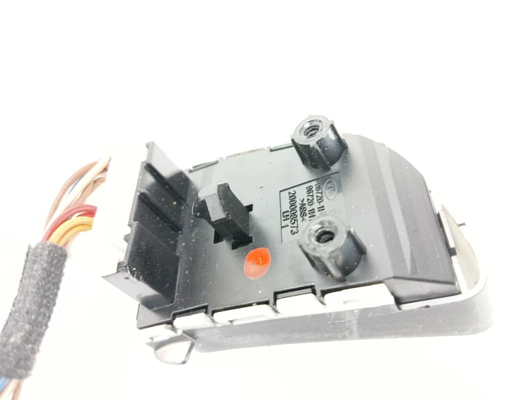 PRZYCISKI MULTIFUNKCJI KIEROWNICY KIA PRO CEED I LIFT (2010-2012) 1.6 CRDI