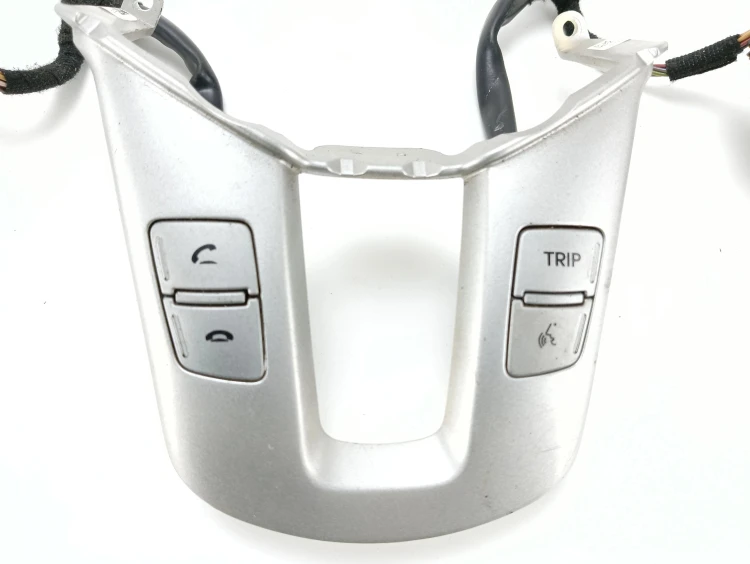PRZYCISKI MULTIFUNKCJI KIEROWNICY KIA PRO CEED I LIFT (2010-2012) 1.6 CRDI