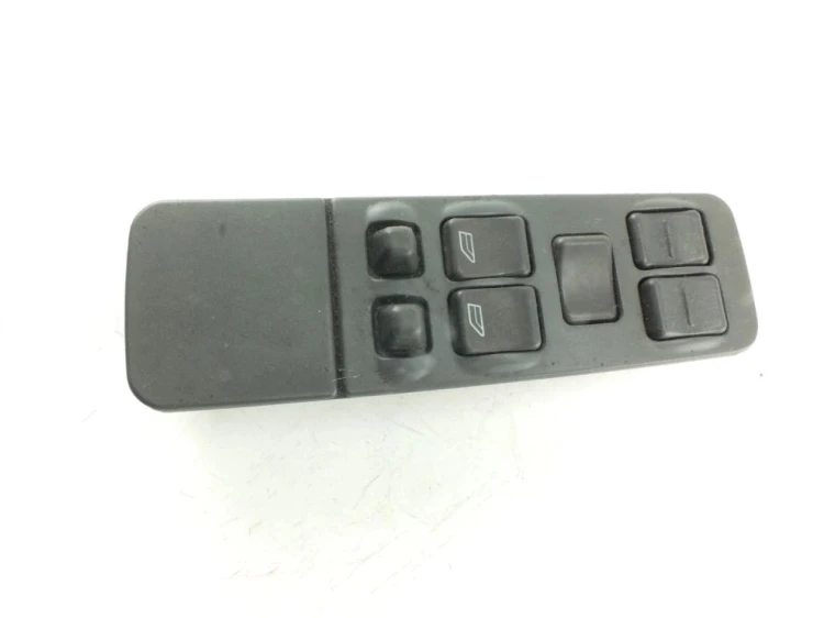 PANEL STEROWANIA SZYB VOLVO S40 1.9D