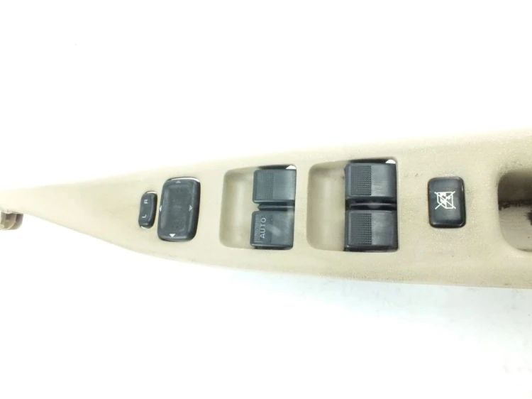 PANEL STEROWANIA SZYB MAZDA 6 I (2002-2008) 2.0 16V BENZ GJ6A-684L6