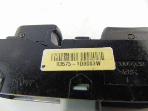 PANEL STEROWANIA SZYB KIA CARENS III (2006 - 2013) 2.0 16V 93575-1D0003W