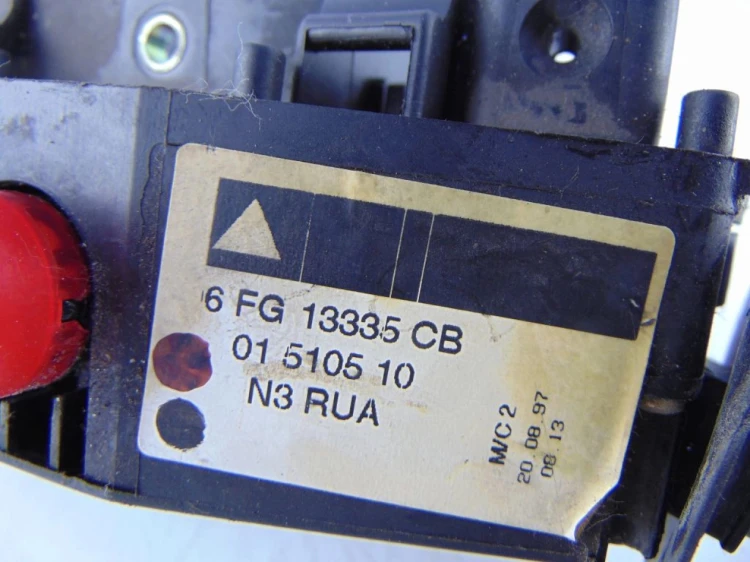 PRZEŁĄCZNIK ZESPOLONY FORD FIESTA MK5 (2002-2005) 1.4 TDCI 6 FG 13335 CB