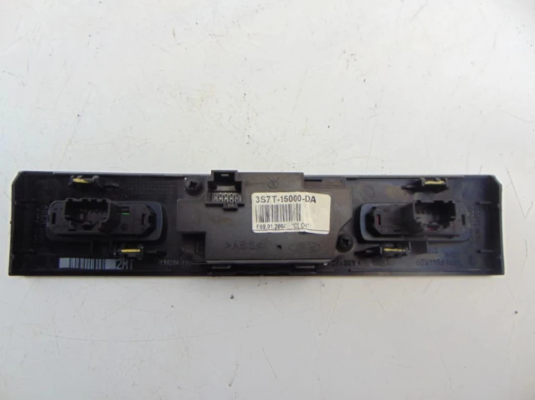 PANEL ZEGAREK FORD MONDEO MK3 (2001-2007) 3S7T-15000-DA
