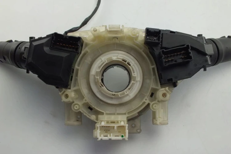PRZEŁĄCZNIK ZESPOLONY NISSAN ALMERA N16(2000-2006) 1.8 16V 25560BN866