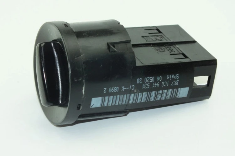 PRZEŁĄCZNIK ŚWIATEŁ VOLKSWAGEN LUPO 1C0941531
