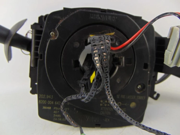 PRZEŁĄCZNIK ZESPOLONY RENAULT VEL SATIS (2002-2009) 2.2 DCI 8200002461