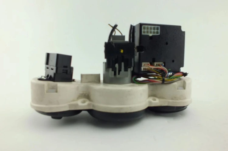 PANEL KLIMATYZACJI FORD FOCUS MK1 1.8 TDCI