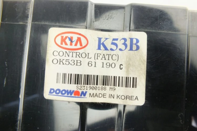 PANEL KLIMATYZACJI KIA CARNIVAL 2.9CRDI 0K53B61190