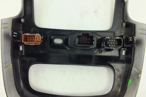 PANEL ŚRODKOWY DACIA DUSTER I (2010-2018) 1.5 DCI