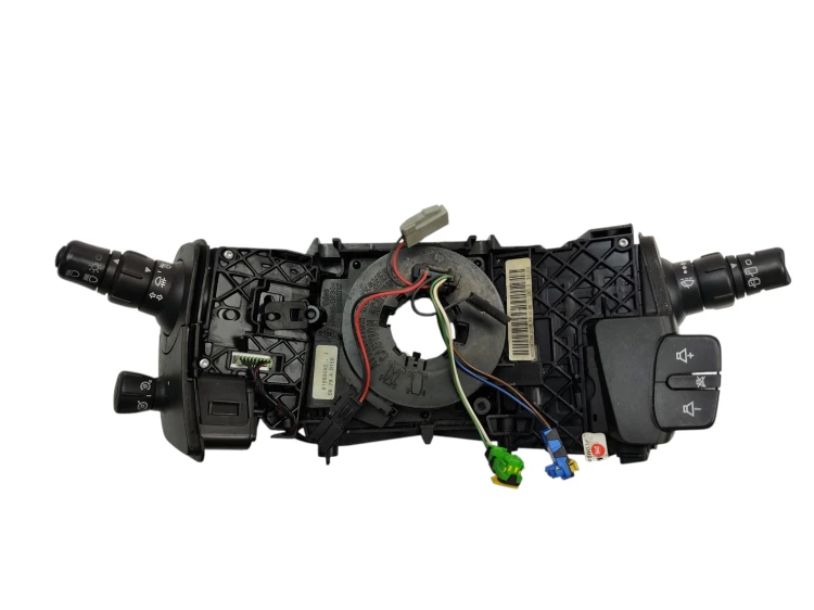 PRZEŁĄCZNIK ZESPOLONY RENAULT SCENIC II (2003-2005) 1.5 DCI 106KM 820012772