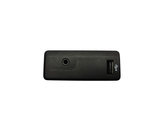 GNIAZDO USB RENAULT MEGANE IV (2016-2020) 1.5 DCI 90KM 280235444R