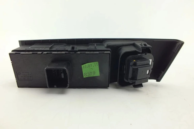 PANEL STEROWANIA SZYB VOLKSWAGEN PASSAT B7 1.6 TDI 1K4959857B