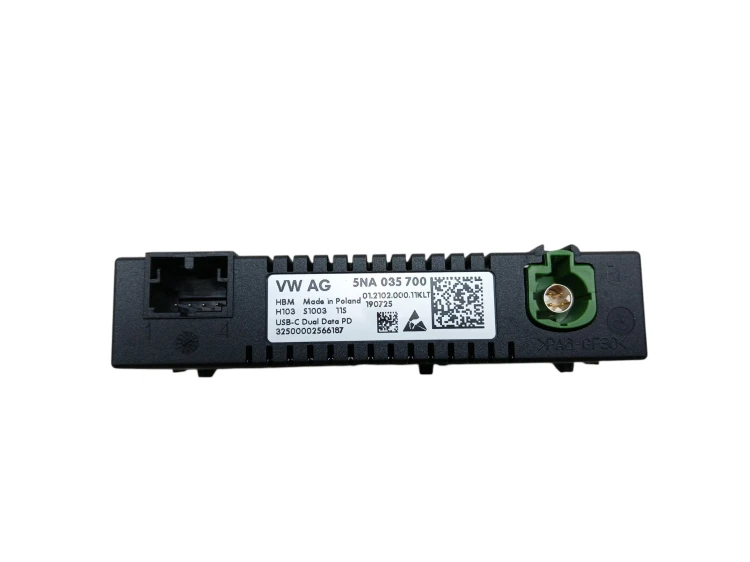 GNIAZDO PORT USB FORD EXPLORER EV (2024-) 5NA035700